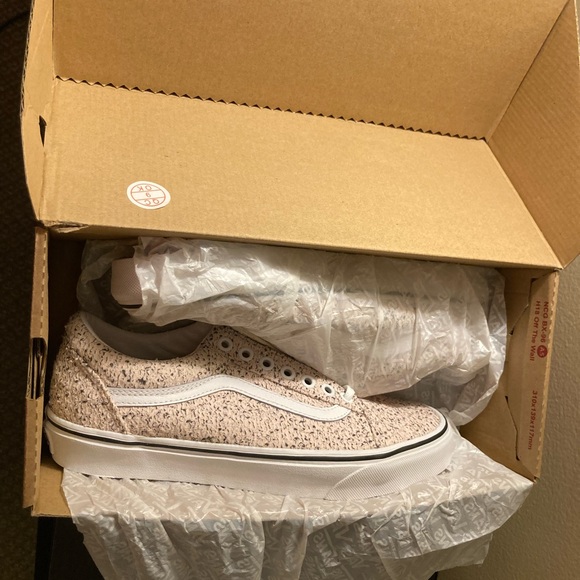 NWT Vans Old Skool Boucle Pink Speckle Sneaker - Picture 2 of 9
